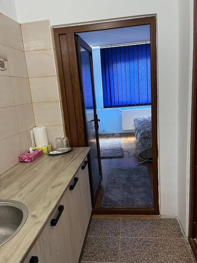 Mehtup Srl Apartment Pitesti Bagian luar foto